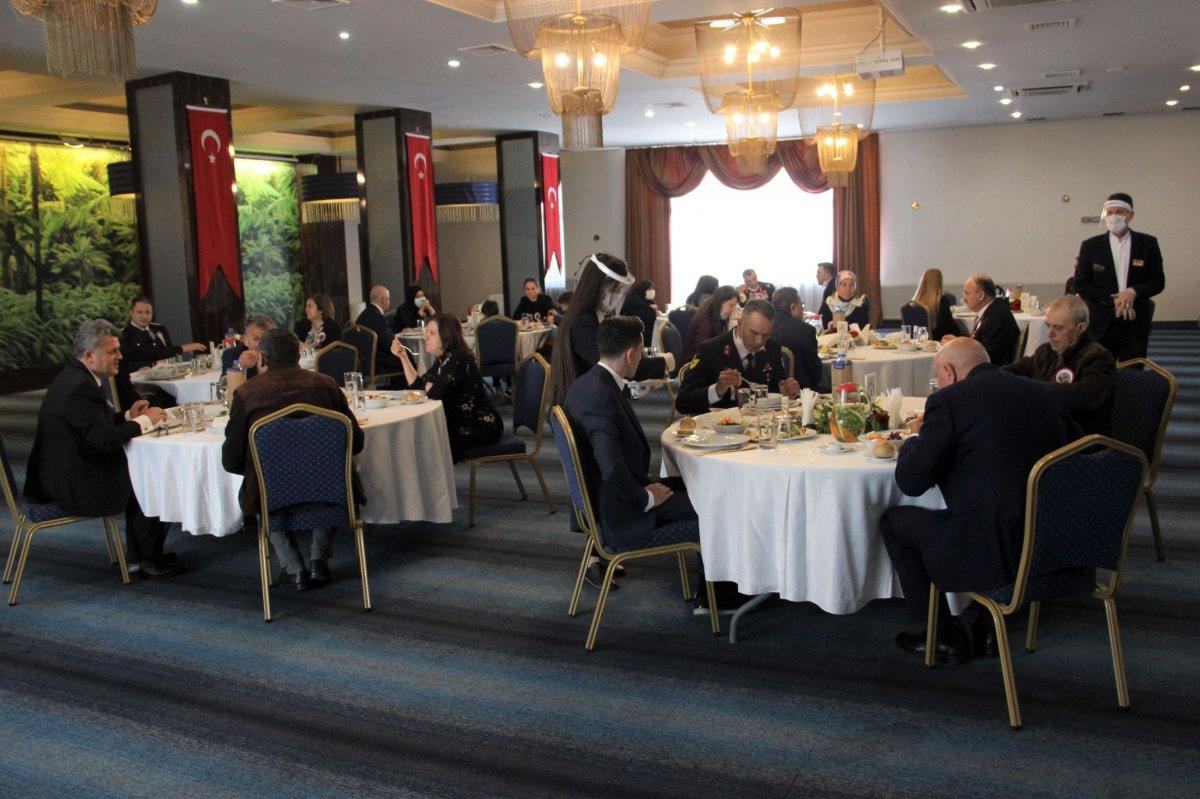 Seyit Onbaşı'nın astsubay torunu Seyit Çabuk, dedesini anlattı