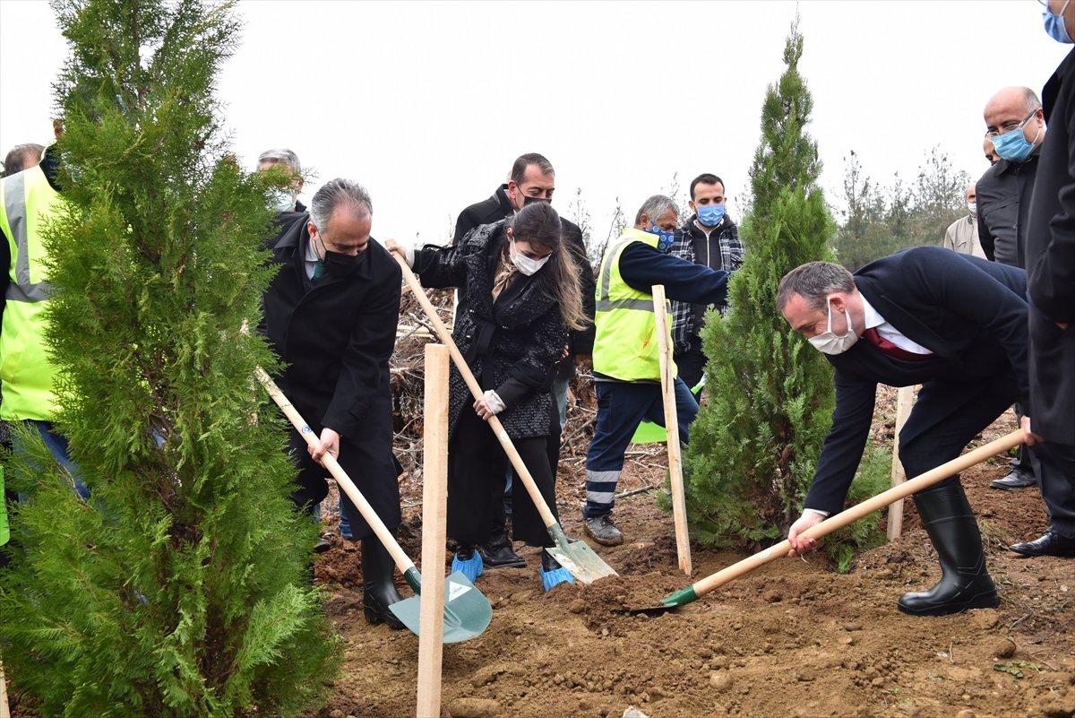 Bursa'da Çanakkale şehitleri anısına 4 bin 92 fidan dikildi