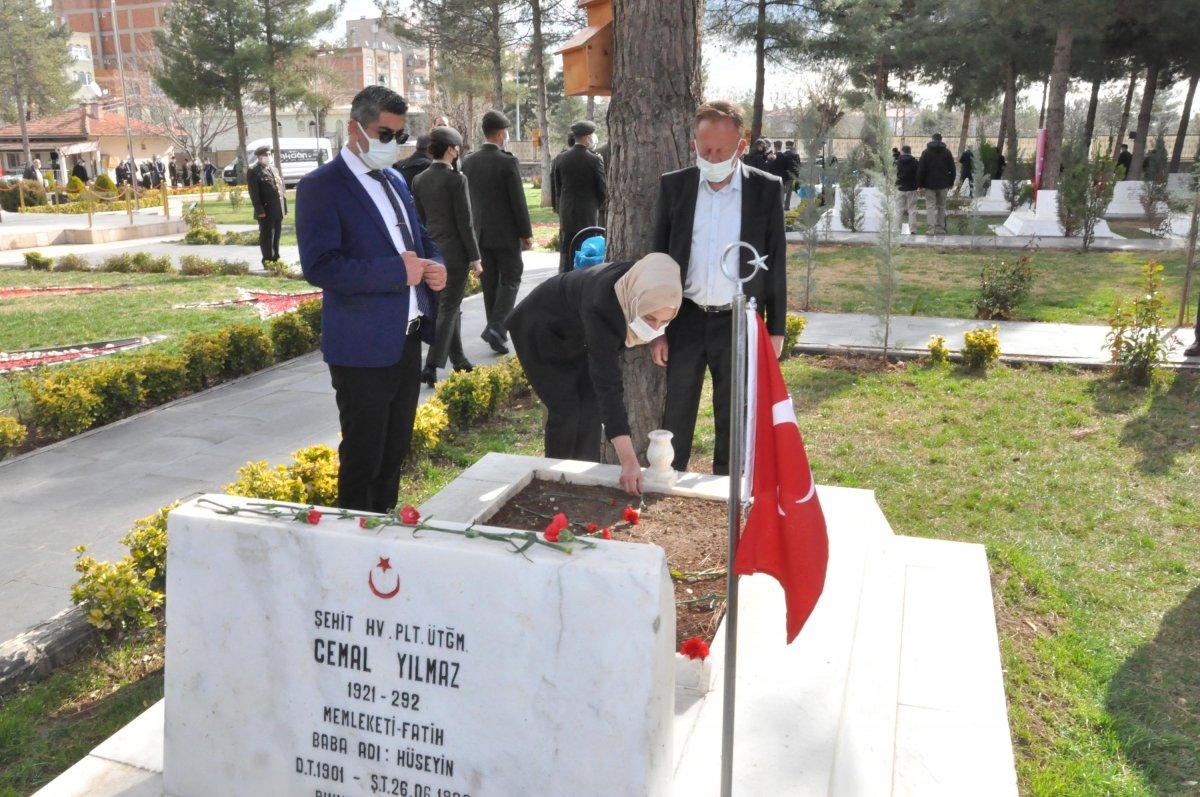 Diyarbakır'daki askerlerden '18 Mart' yürüyüşü