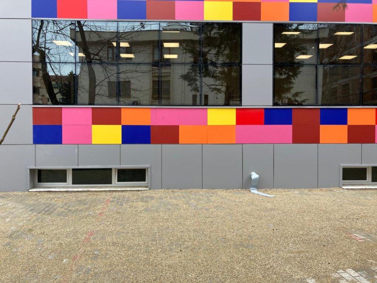 Düzce'de öğrenci okul camından aşağı düştü