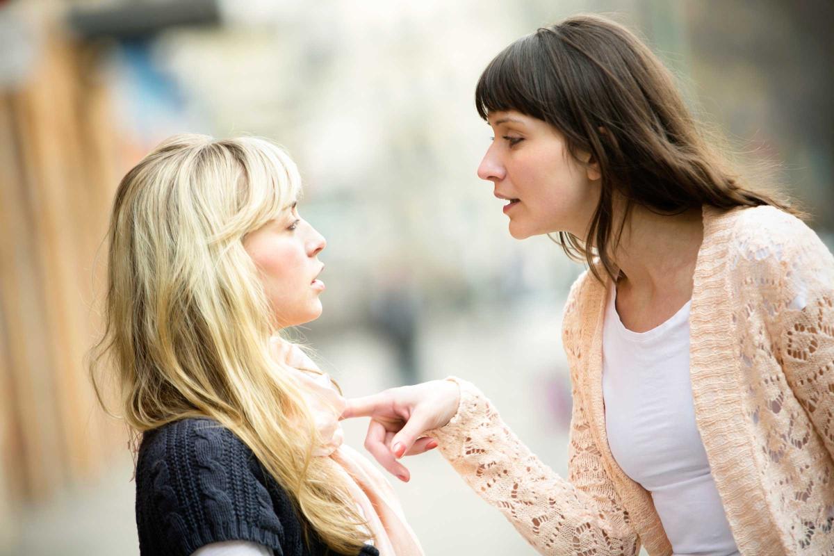 Hayatınıza karışan insanları uzaklaştırmanın 8 yolu