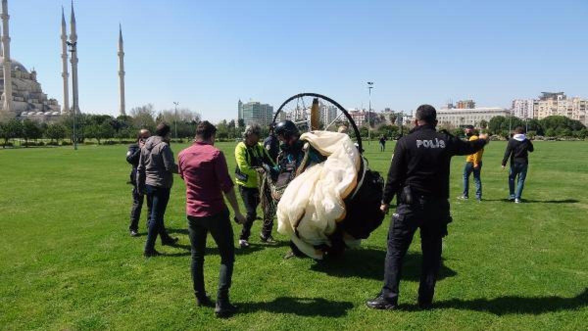 Adana'da paramotor paniği