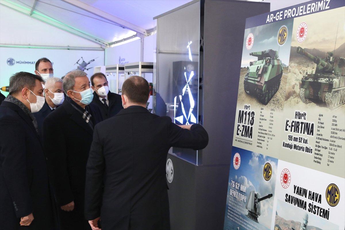 Hulusi Akar, MKEK Barutsan Roket ve Patlayıcı Fabrikasını gezdi