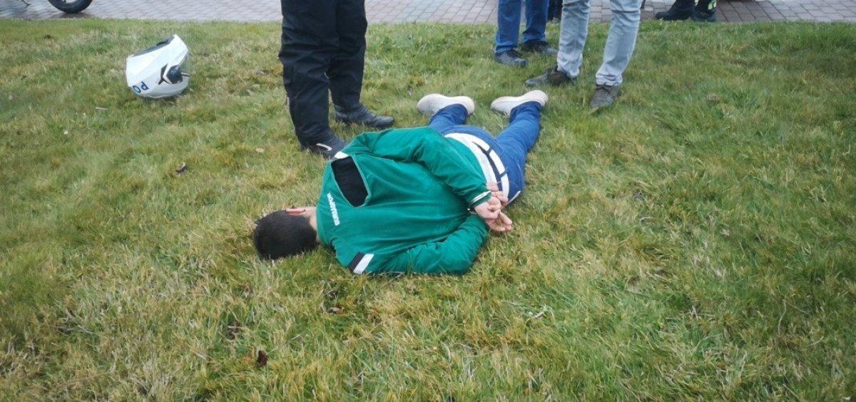 Bursa’da yarım saat içinde 3 kişiyi bıçakladı