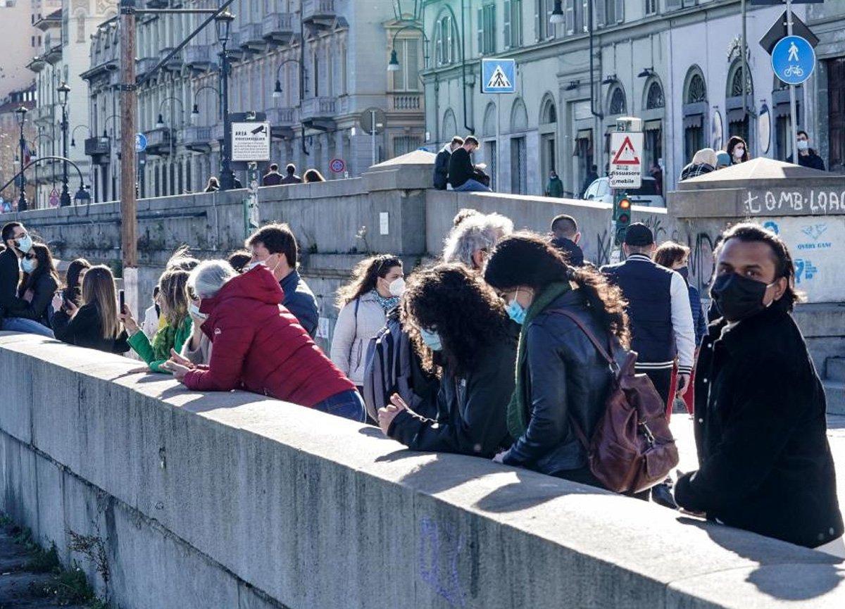 İtalya’da vaka sayıları artmaya devam ediyor