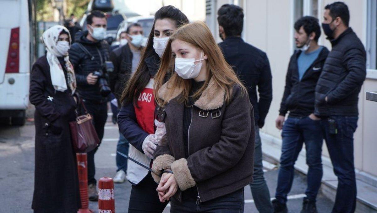Kadıköy’de polis aracını tekmeleyen 7 şüpheli hakkında iddianame hazır