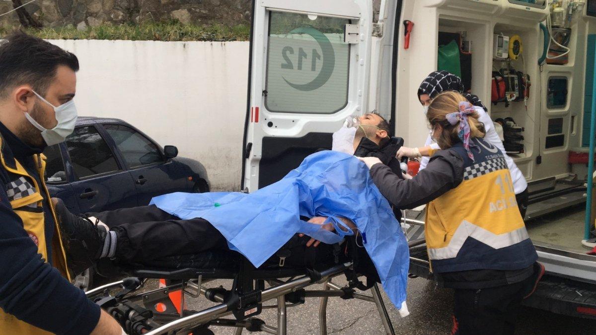 Bursa’da yarım saat içinde 3 kişiyi bıçakladı