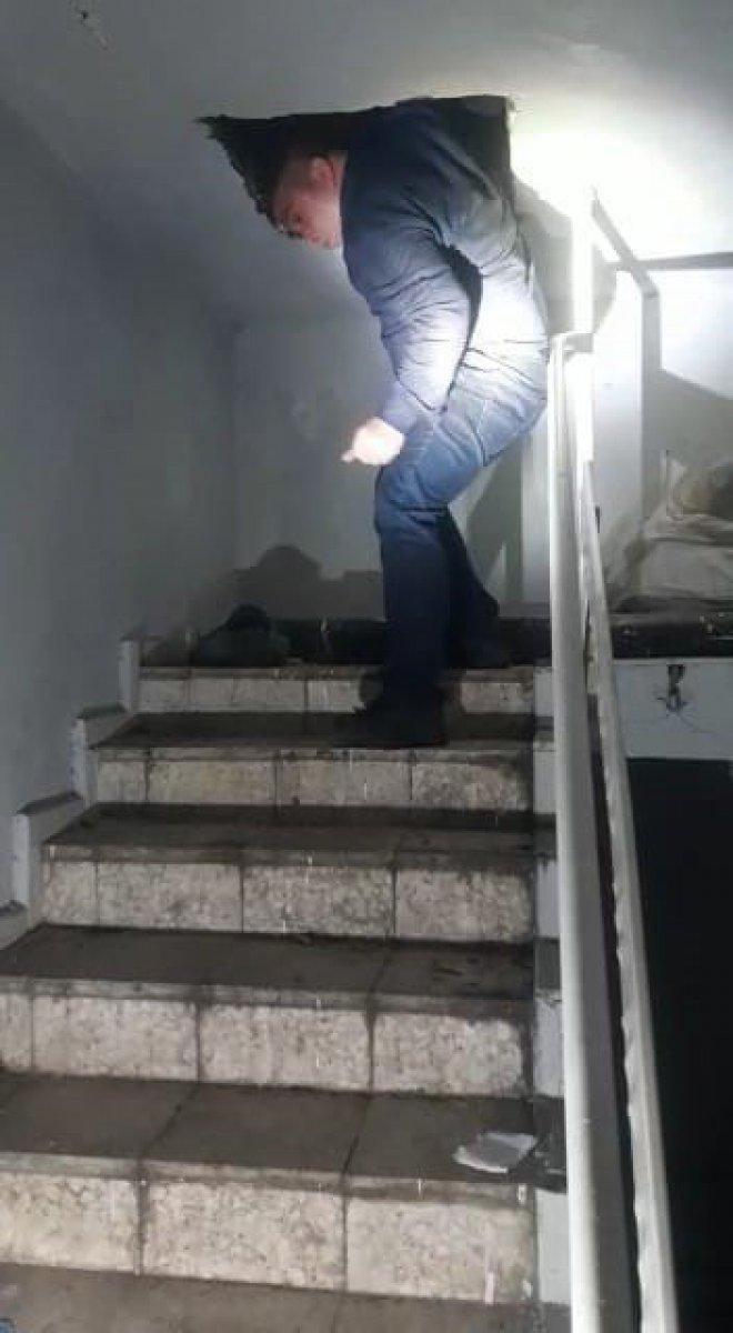 Adana'da saklandıkları terasta yakalandılar