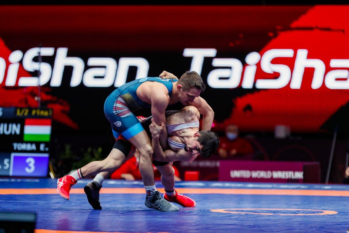 Milli güreşçi Kerem Kamal, Tokyo Olimpiyatları'na gidiyor