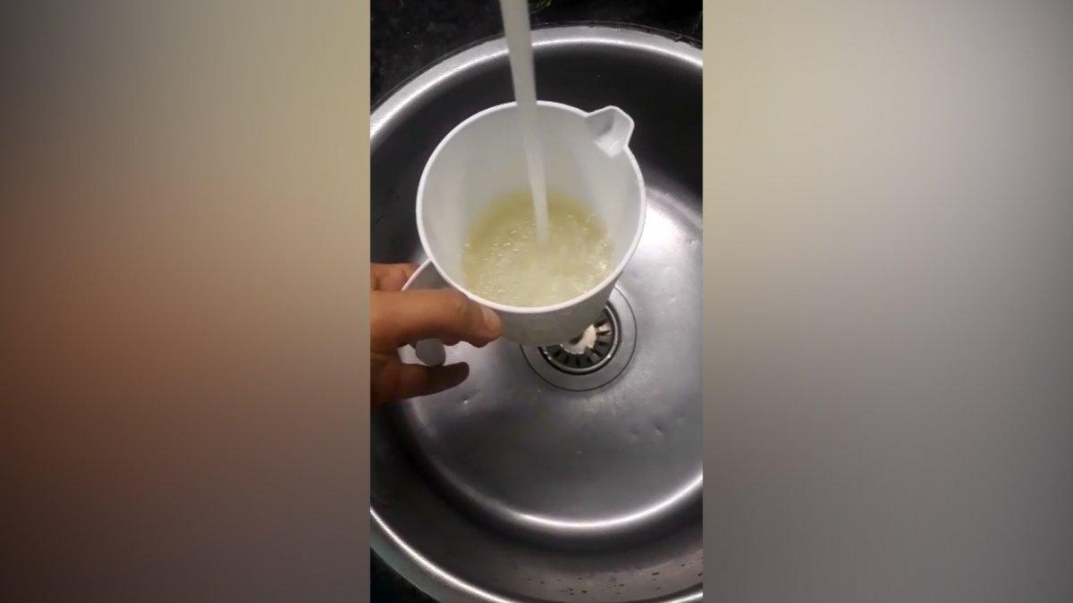 İzmir’de musluktan sarı su akıyor