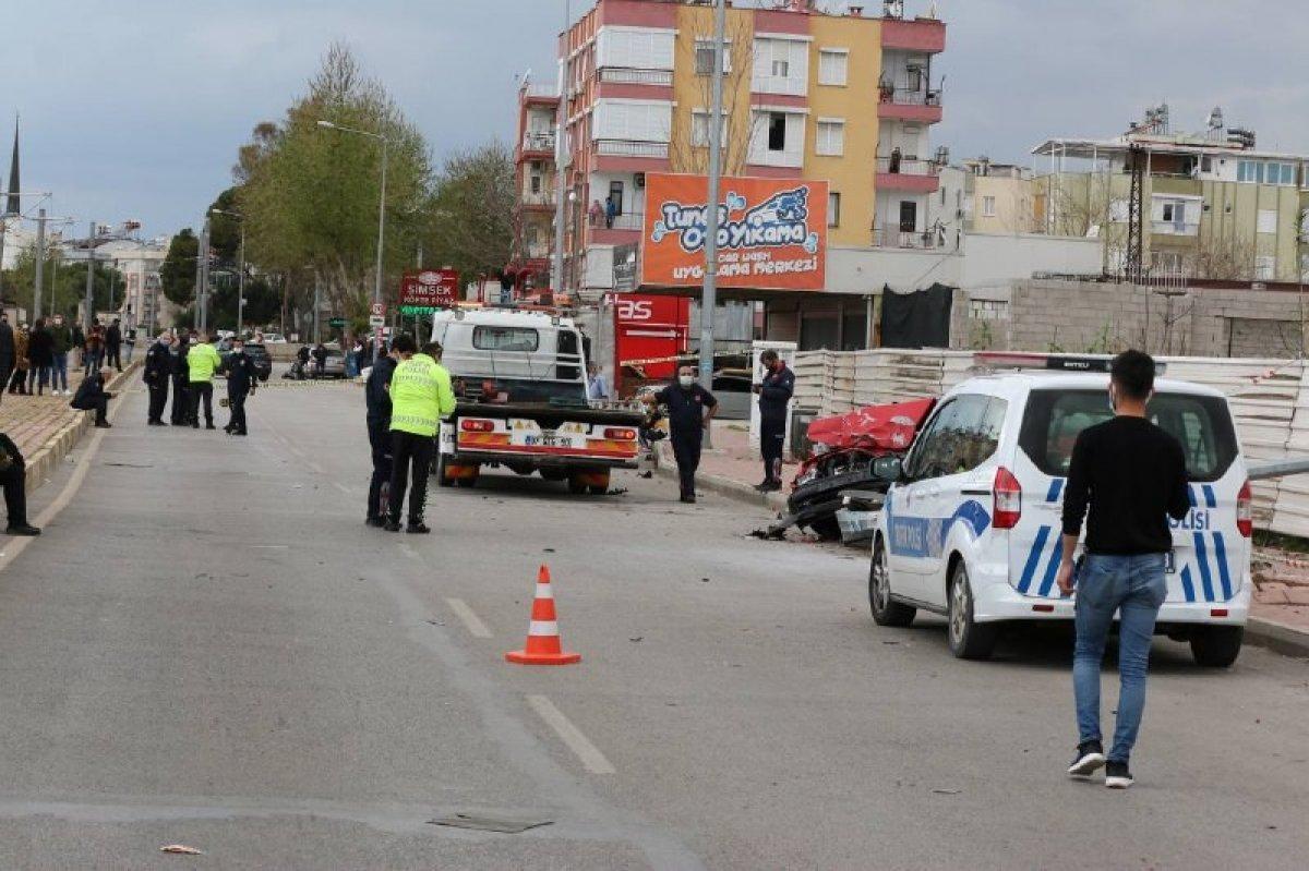 Antalya’da makas dehşeti: 1 ölü, 3 yaralı