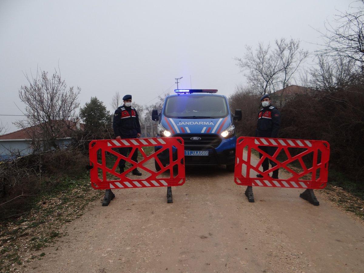 İstanbul’dan Bilecik'e gelen aile tüm köyü karantinaya aldırdı
