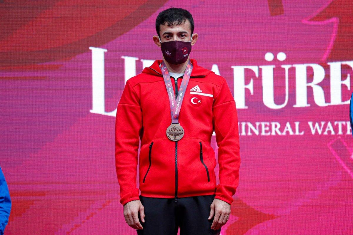 Milliler Budapeşte'de 6 madalya kazandı