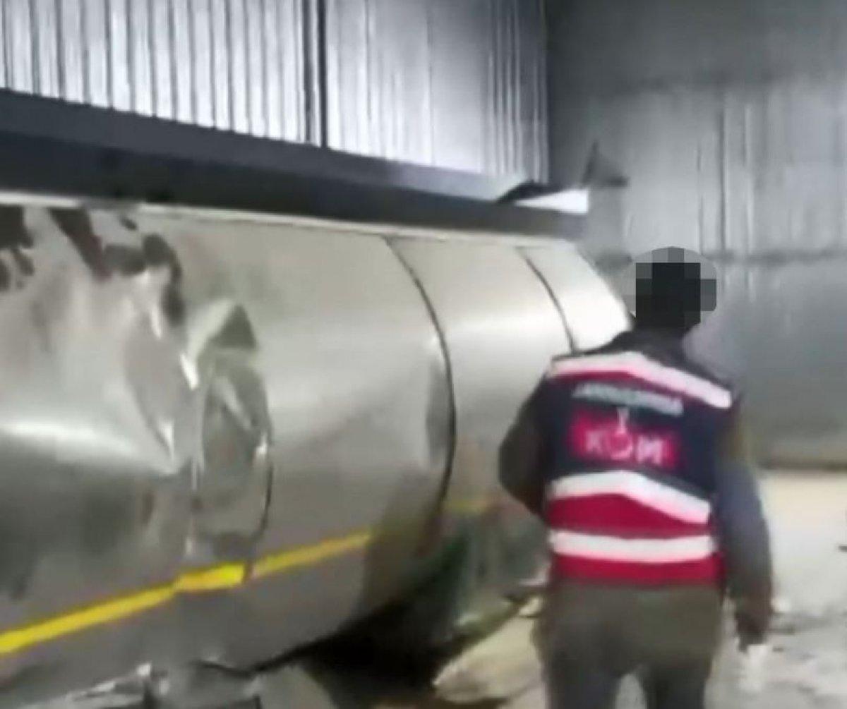 İstanbul’da 60 bin litre kaçak akaryakıt ele geçirildi