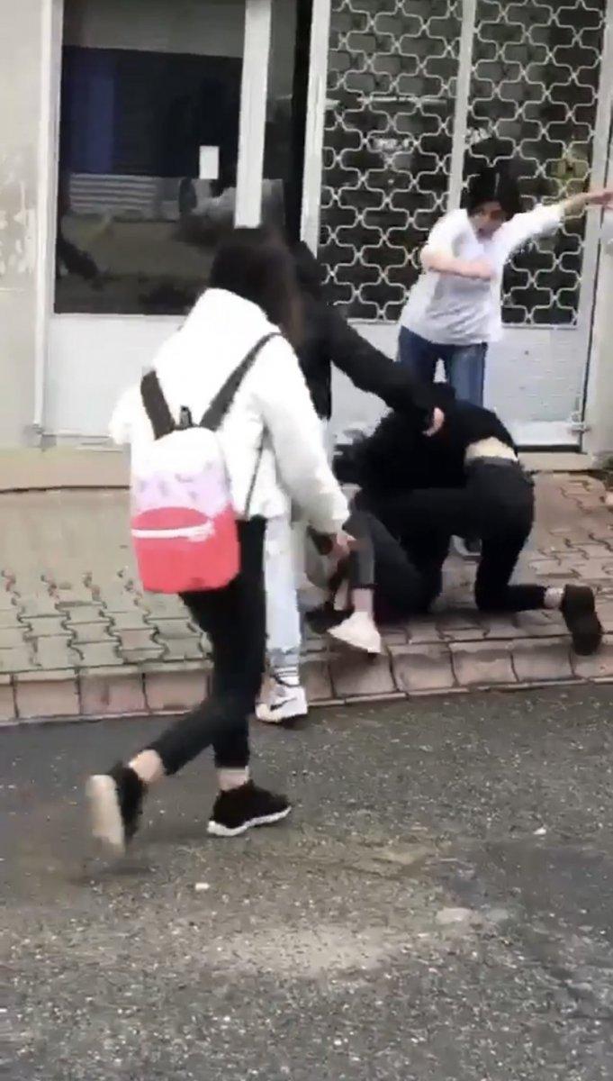 Ümraniye kız kavgası