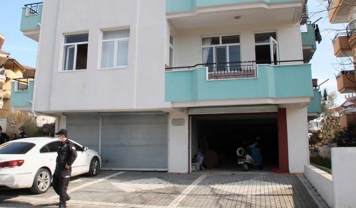 Antalya'da daha önce eşinin saldırısına uğrayan kadın, kalp krizinden öldü