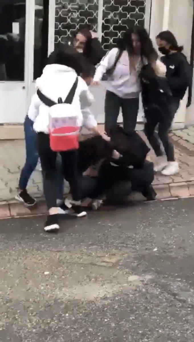 Ümraniye kız kavgası