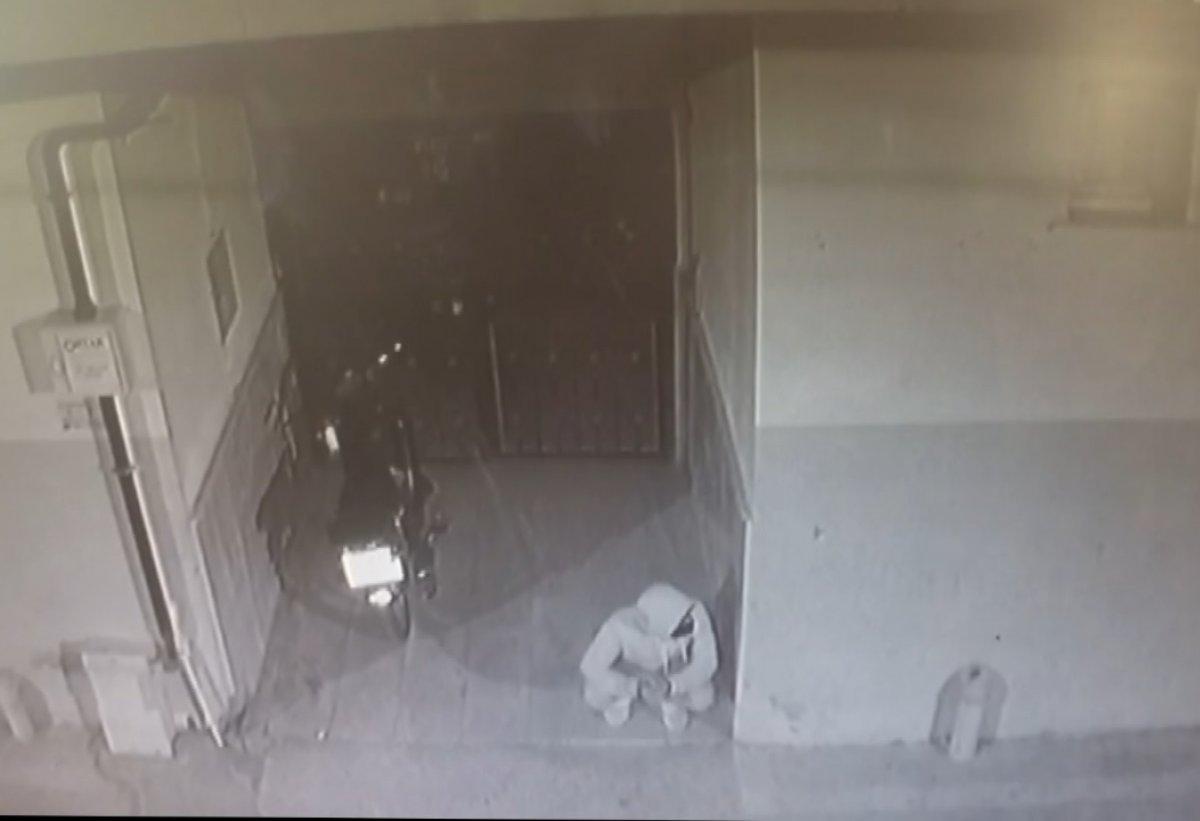 Mersin'de motosiklet hırsızları kamerada