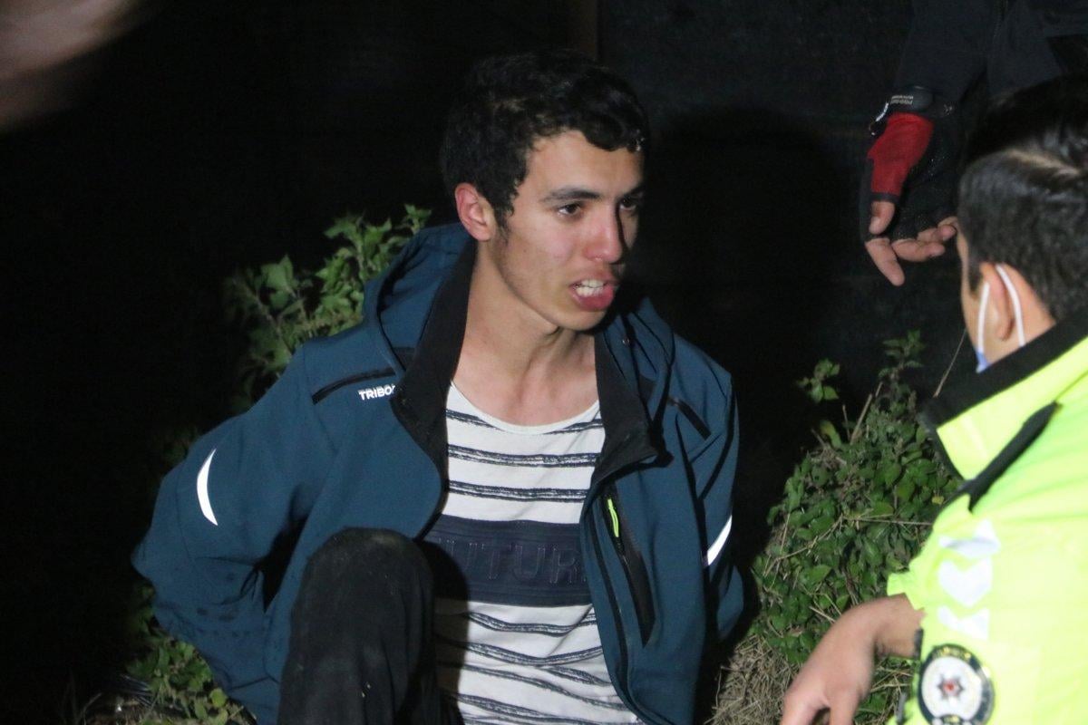 Antalya'da hurda toplayan Suriyeli genci darbettiler