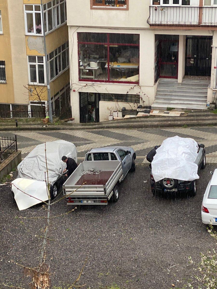 İstanbul'da da dolu yağışı başladı