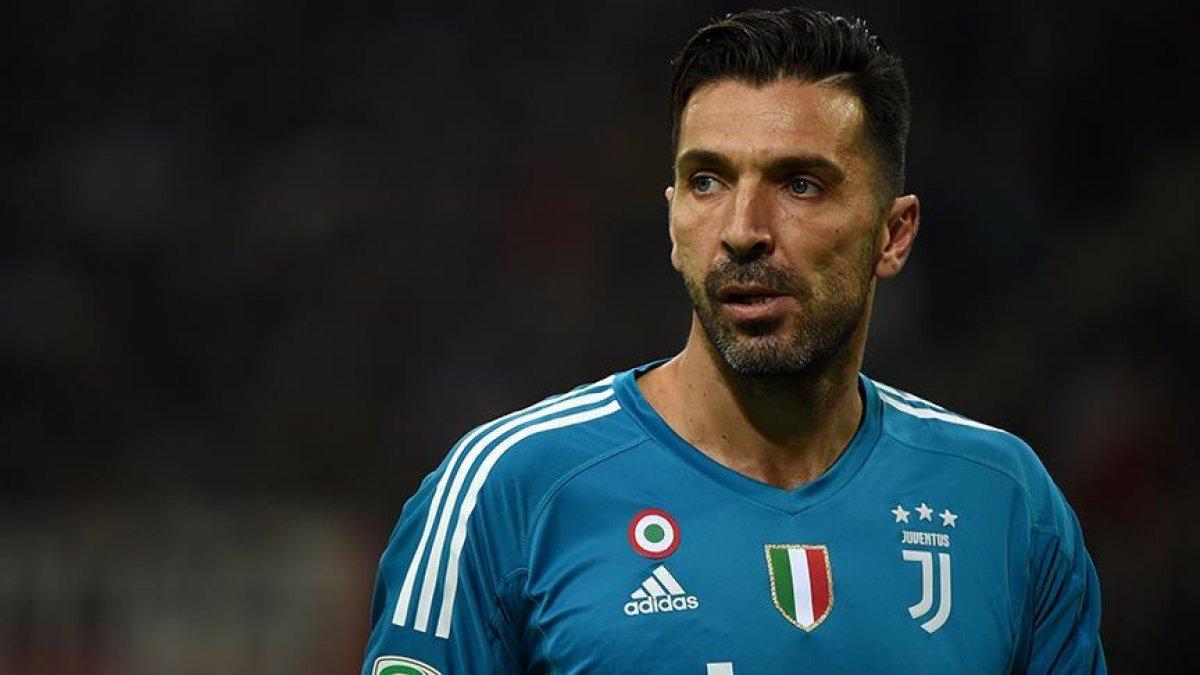 Buffon, Parma'da futbolu bırakmak istiyor