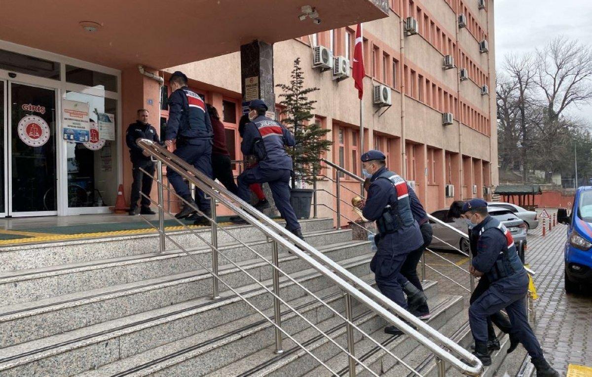 Karabük’te engelli vatandaşın evini soyan hırsızlar yakalandı