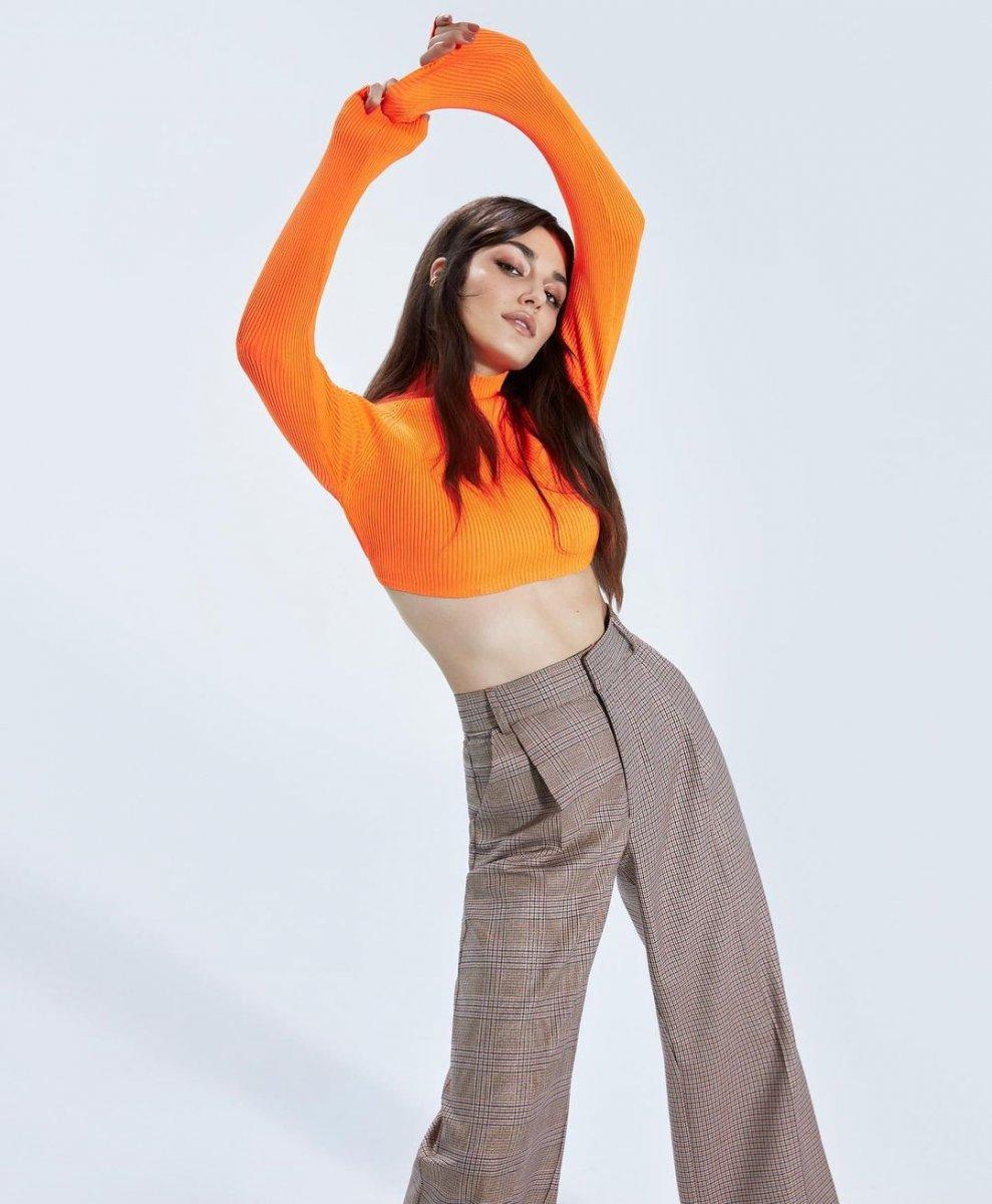 Leyla Bilginel, Hande Erçel'i eleştirdi