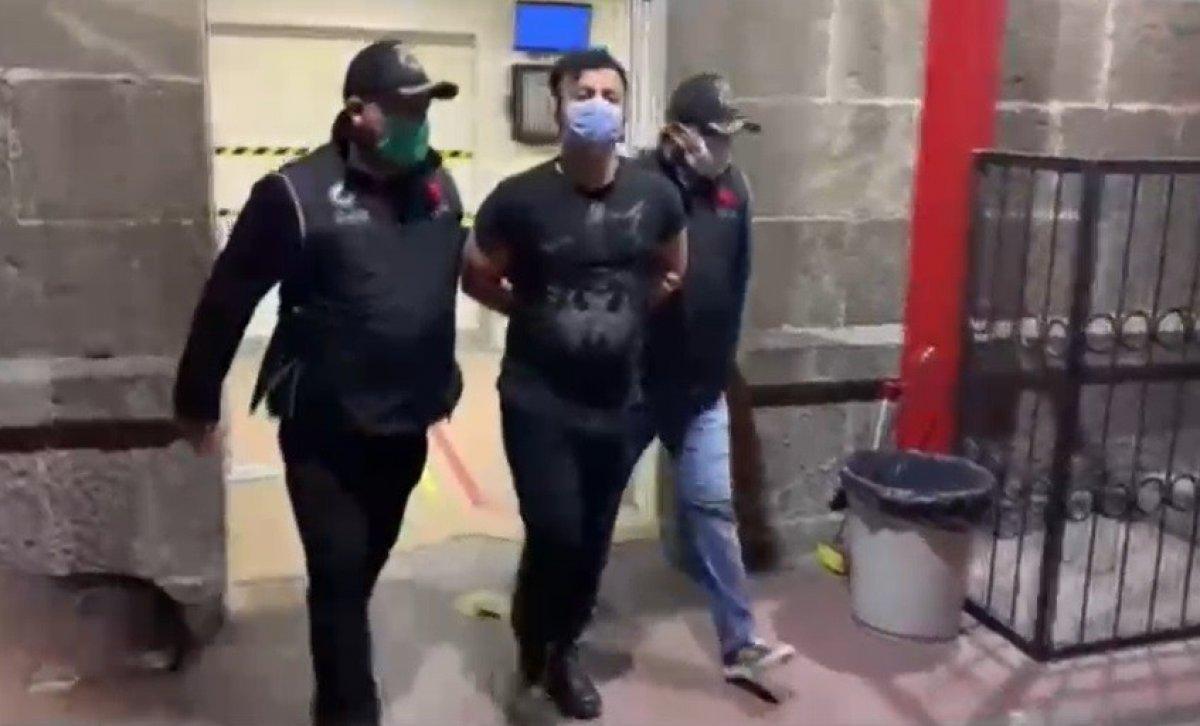 İzmir merkezli 53 ilde FETÖ operasyonu: 184 gözaltı kararı