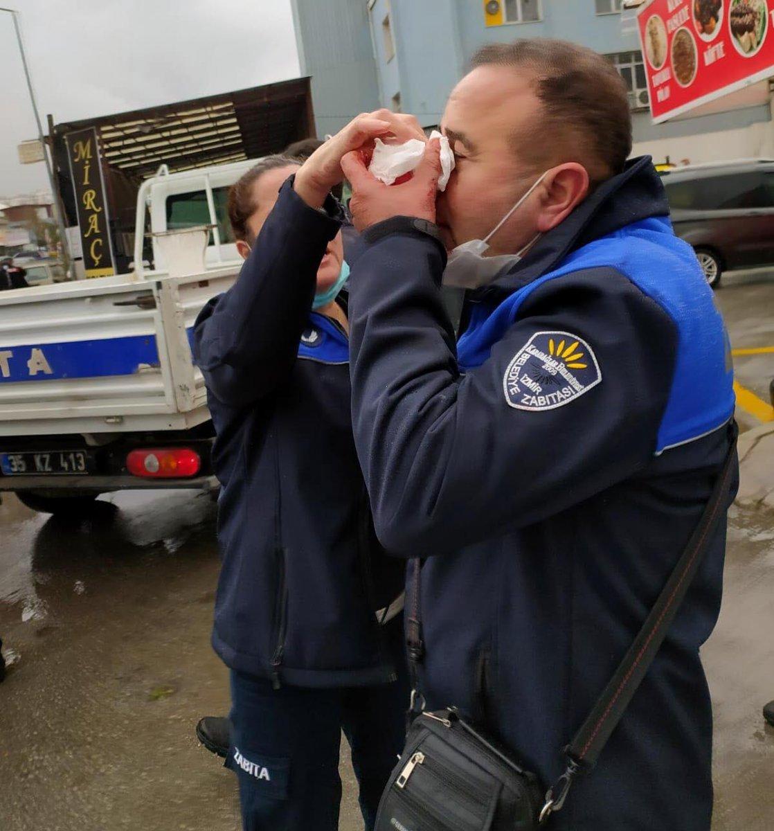 İzmir'de esnaf ile zabıta arasında kavga: 3 yaralı