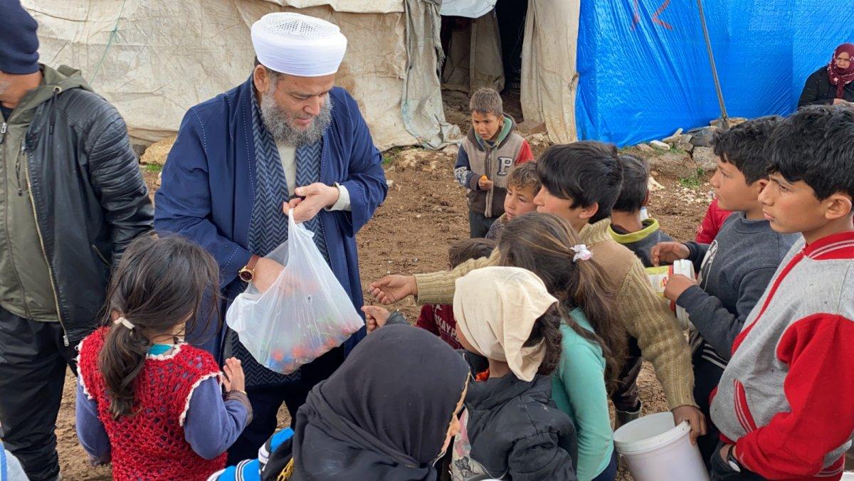 Saker Vakfı, Müslümanlara yardım eli uzatmaya devam ediyor