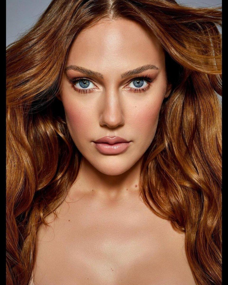 Meryem Uzerli'nin çocukluk fotoğrafı