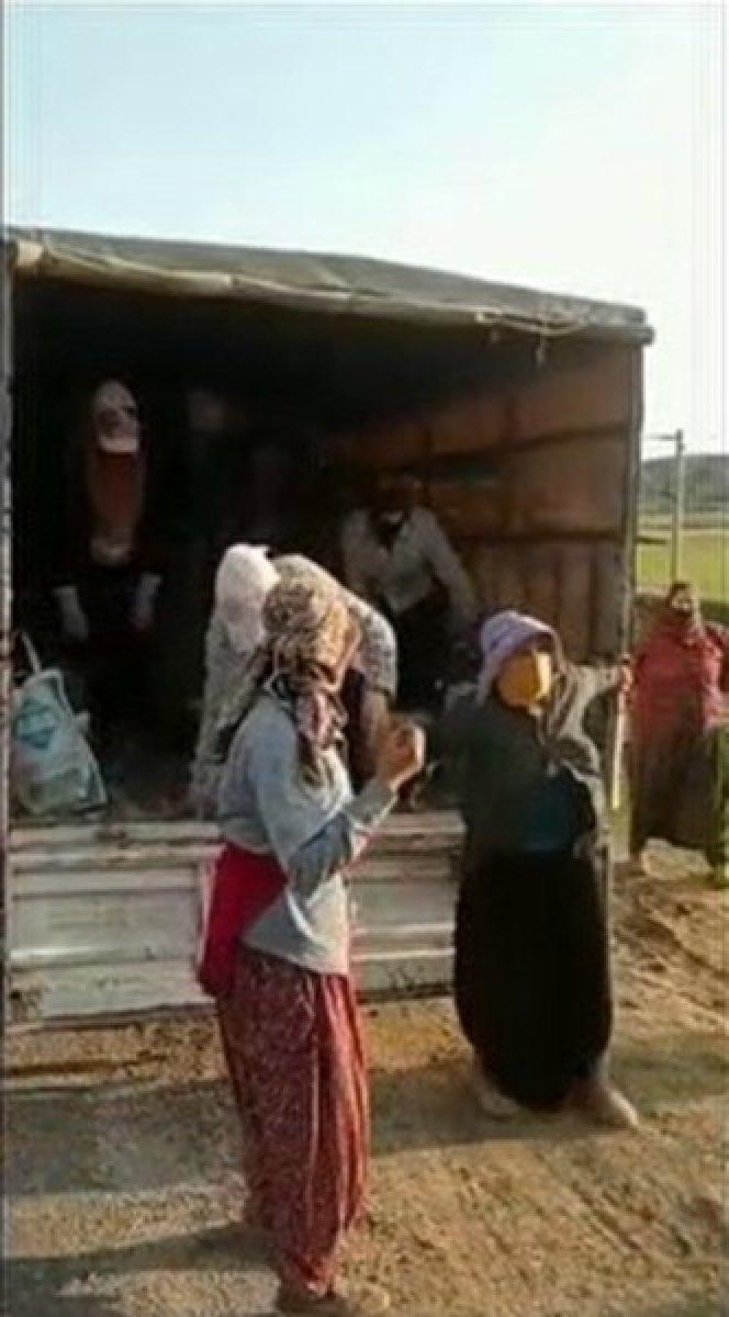 Adana'da denetime takılan kamyon kasasından 27 kişi çıktı