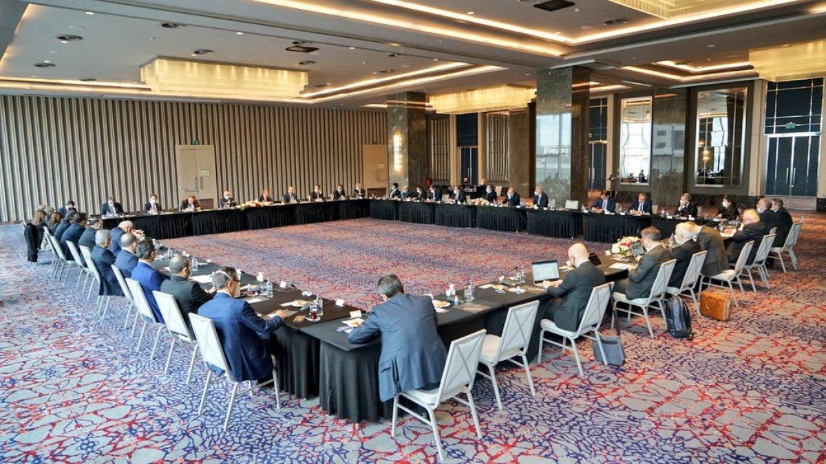 Şahap Kavcıoğlu banka yöneticileri ile toplantı yaptı