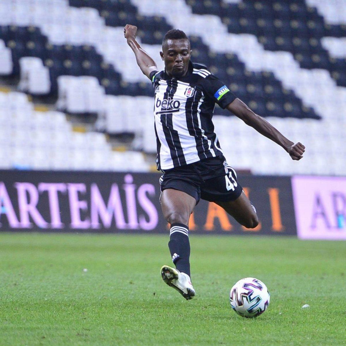 Beşiktaş, Mensah ile yollarını ayıracak