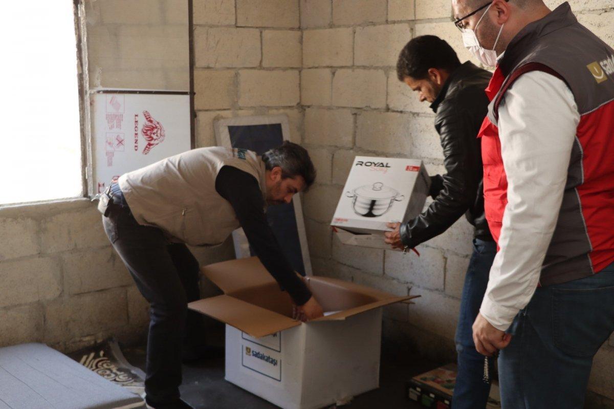 Binali Yıldırım’dan İdlibli mültecilere ev desteği