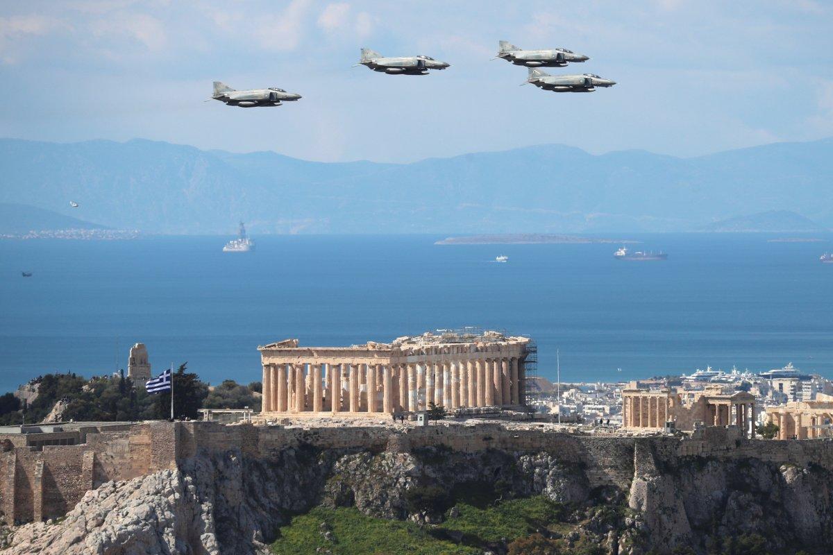 Yunanistan'da 'Ulusal Bağımsızlık Günü' kutlandı