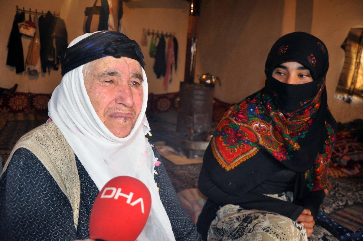 Mardin'de 87 yaşındaki yaşlı kadın, kimliğinin çıkmasını istiyor