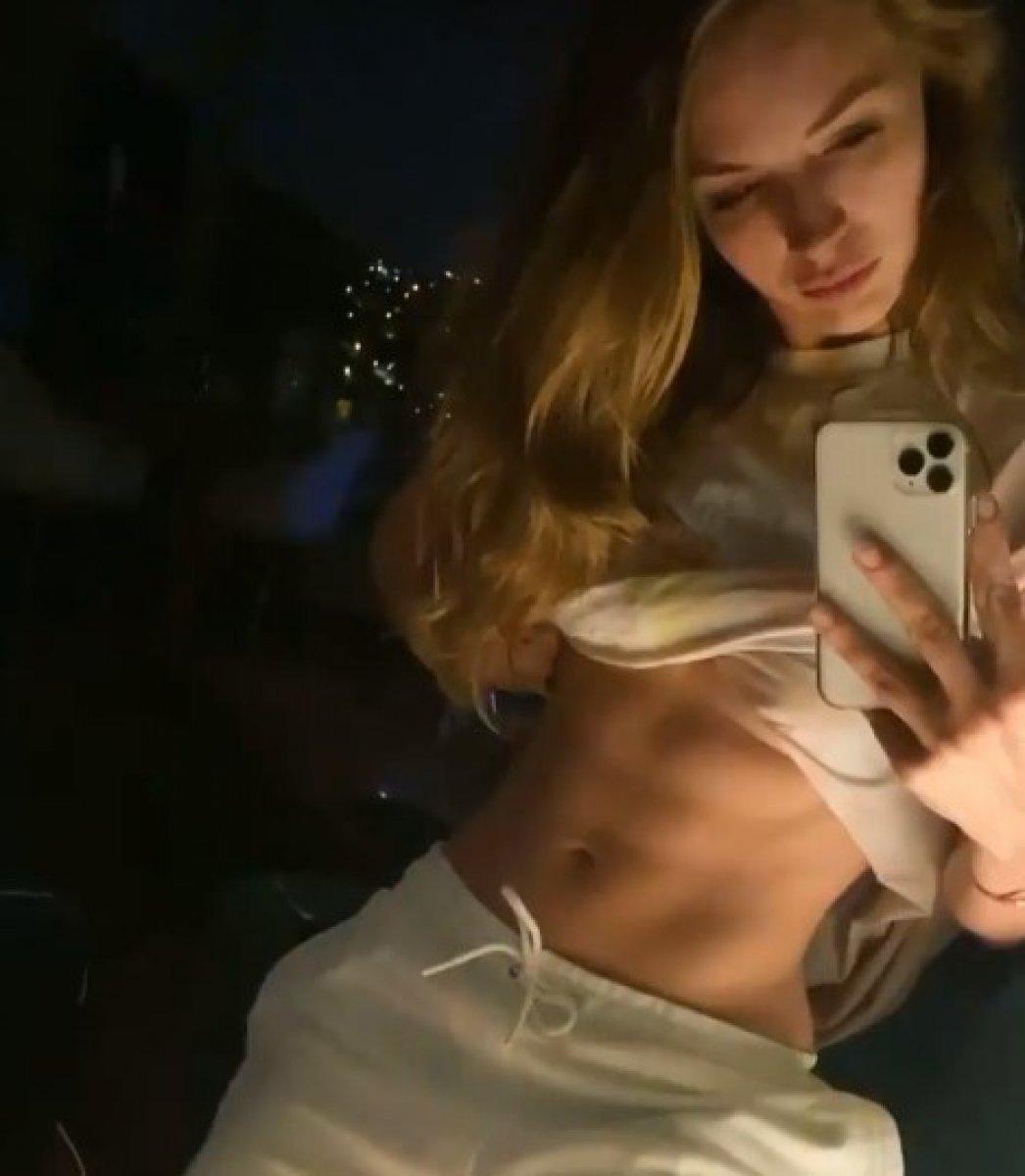 Yasemin Allen, karın kasını gösterdi