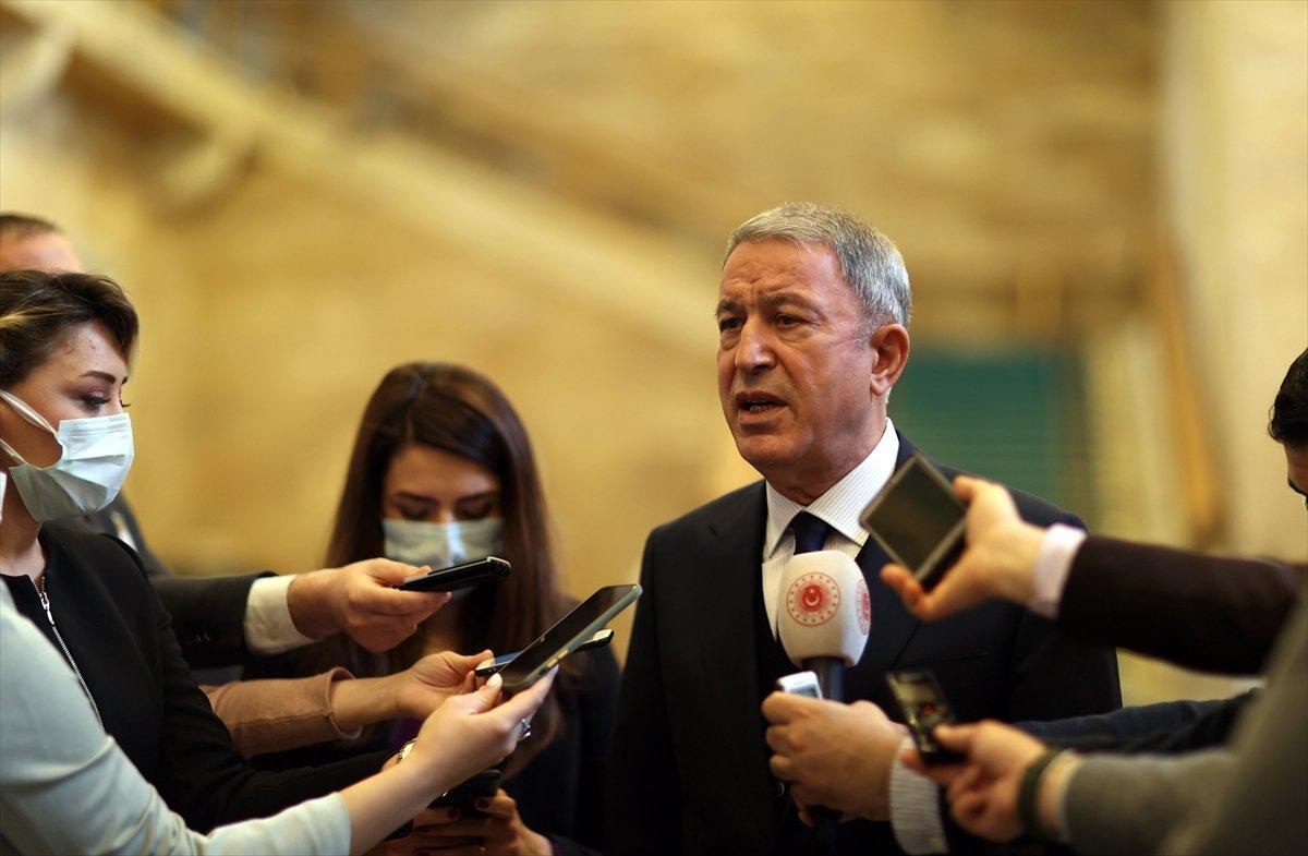 Hulusi Akar'dan Kara Harp Okulları'nda 'irtica' iddiasına yalanlama