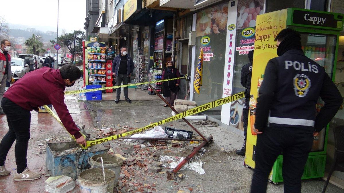 Zonguldak’ta inşaat işçisi 2’nci kattan düştü