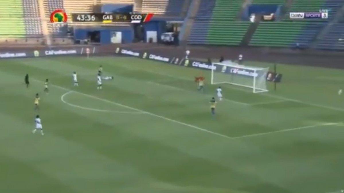 Boupendza attı, Gabon farklı kazandı