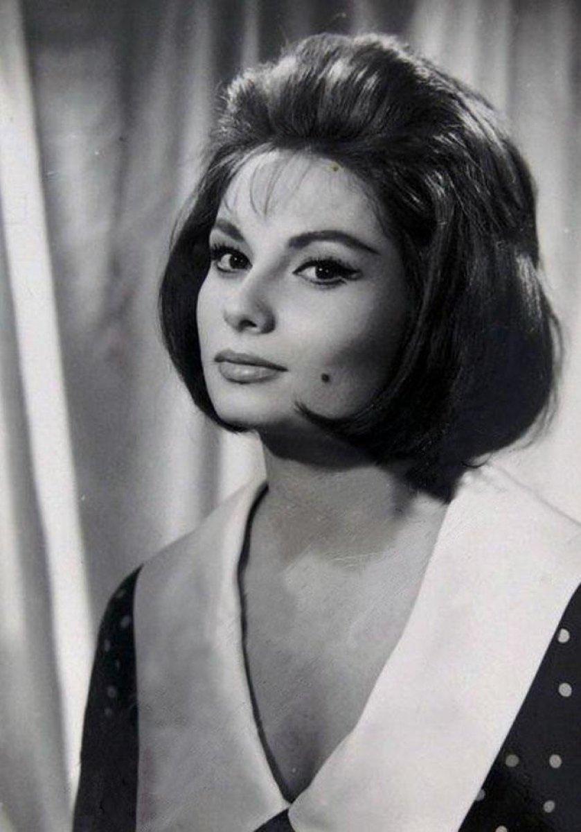 Yeşilçam'ın Küçük Hanımefendisi: Belgin Doruk kimdir?