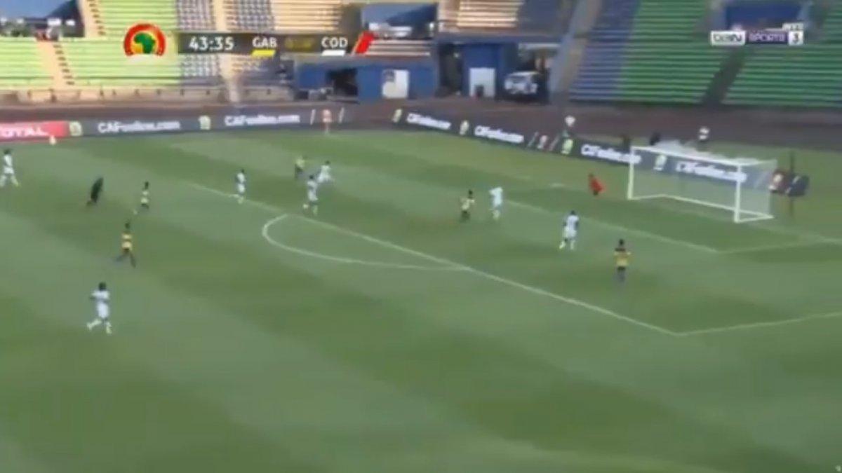 Boupendza attı, Gabon farklı kazandı