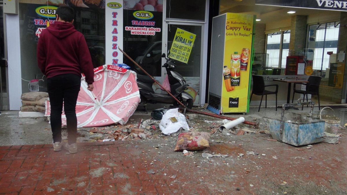 Zonguldak’ta inşaat işçisi 2’nci kattan düştü