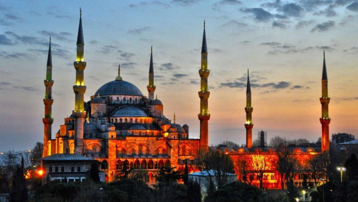 Yarın kandil mi? 27 Mart Cumartesi hangi kandil? Diyanet kandil takvimi 2021..