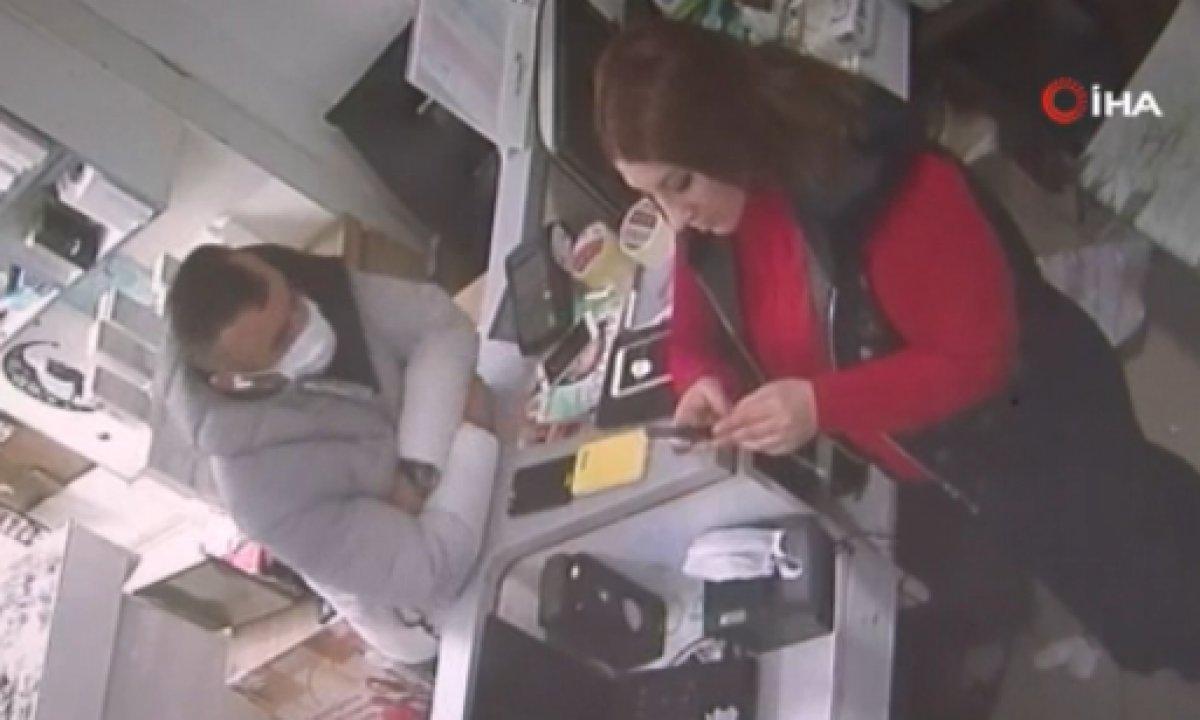 Eyüpsultan'da telefon hırsızlığı