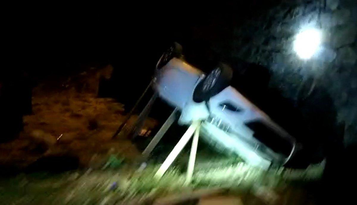 Antalya’da virajı alamayan otomobil uçurumdan yuvarlandı