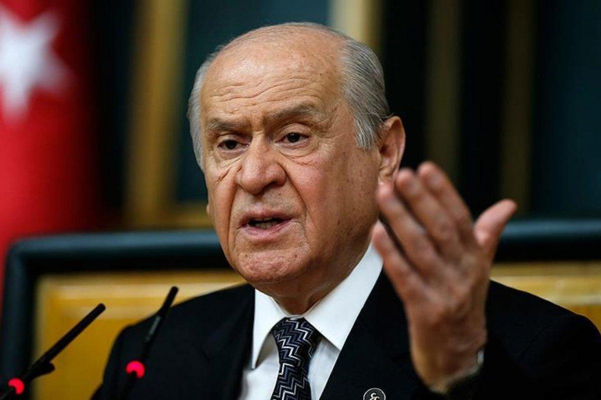 Devlet Bahçeli'den, Limasol’da camiye yapılan saldırıya tepki