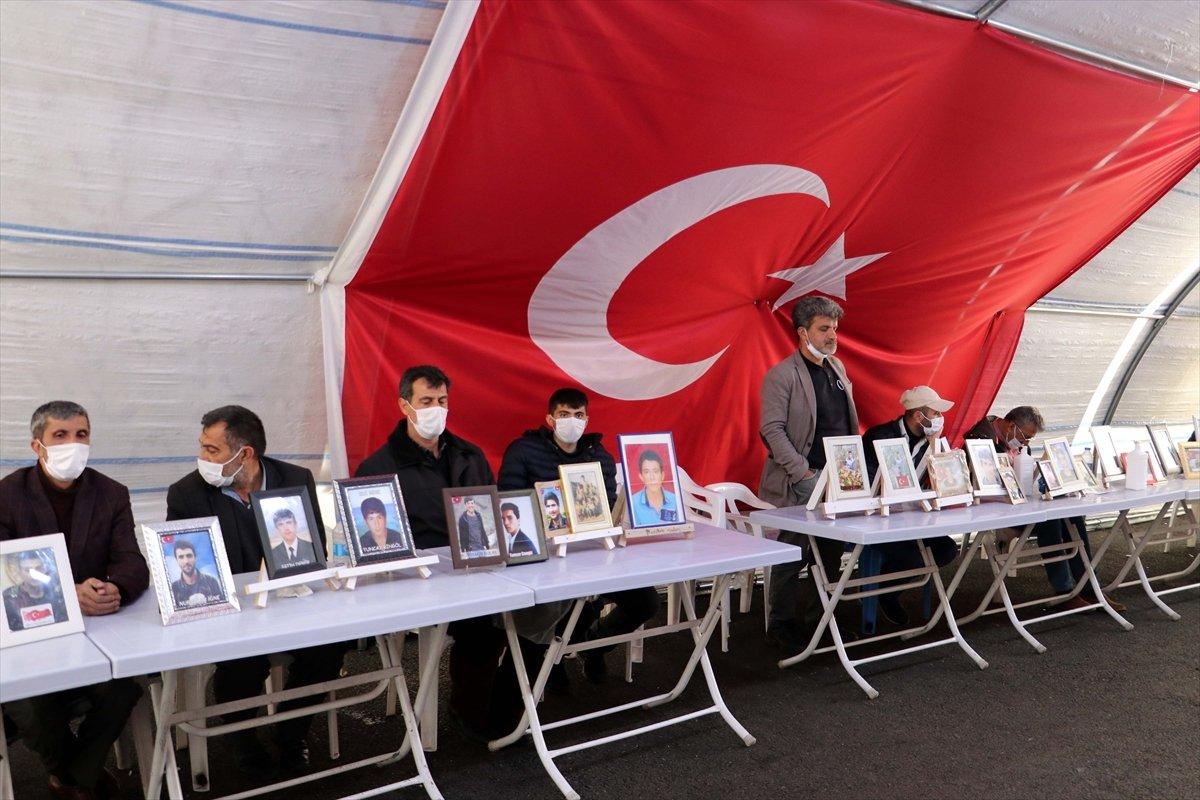 Diyarbakır annesi Fatma Akkuş: Çocukları anne babaları ile tehdit ediyorlar