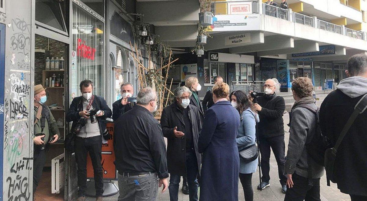 İlk kez çiğ köfte yiyen Alman bakan Giffey: Çok acı ama lezzetli